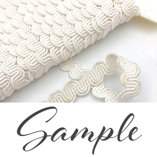 GIMP BRAID Curved 13mm #1 White - Image 2