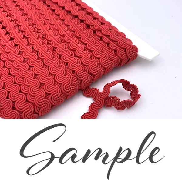 GIMP BRAID Curved 13mm Claret - Image 2
