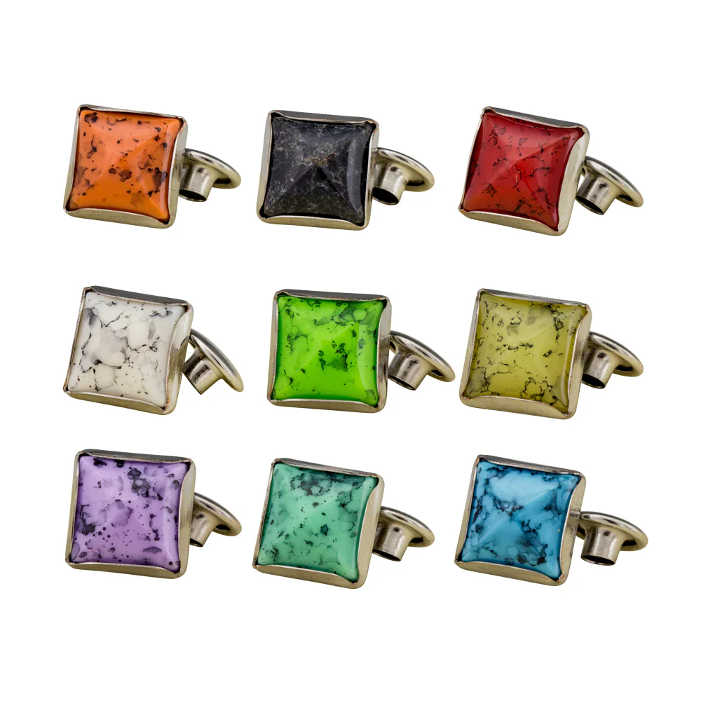 IVAN Pyramid Stone Rivet