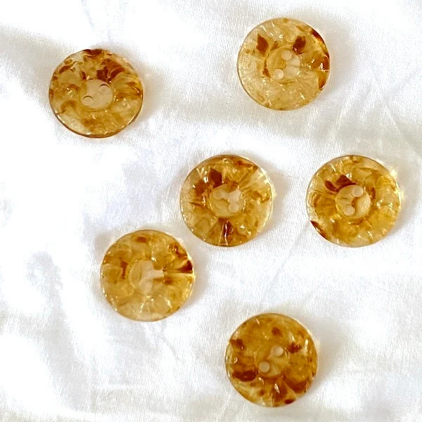SULLIVANS Button 4-Hole Brown