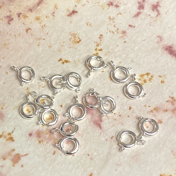 SULLIVANS Clasp Bolt Ring Silver