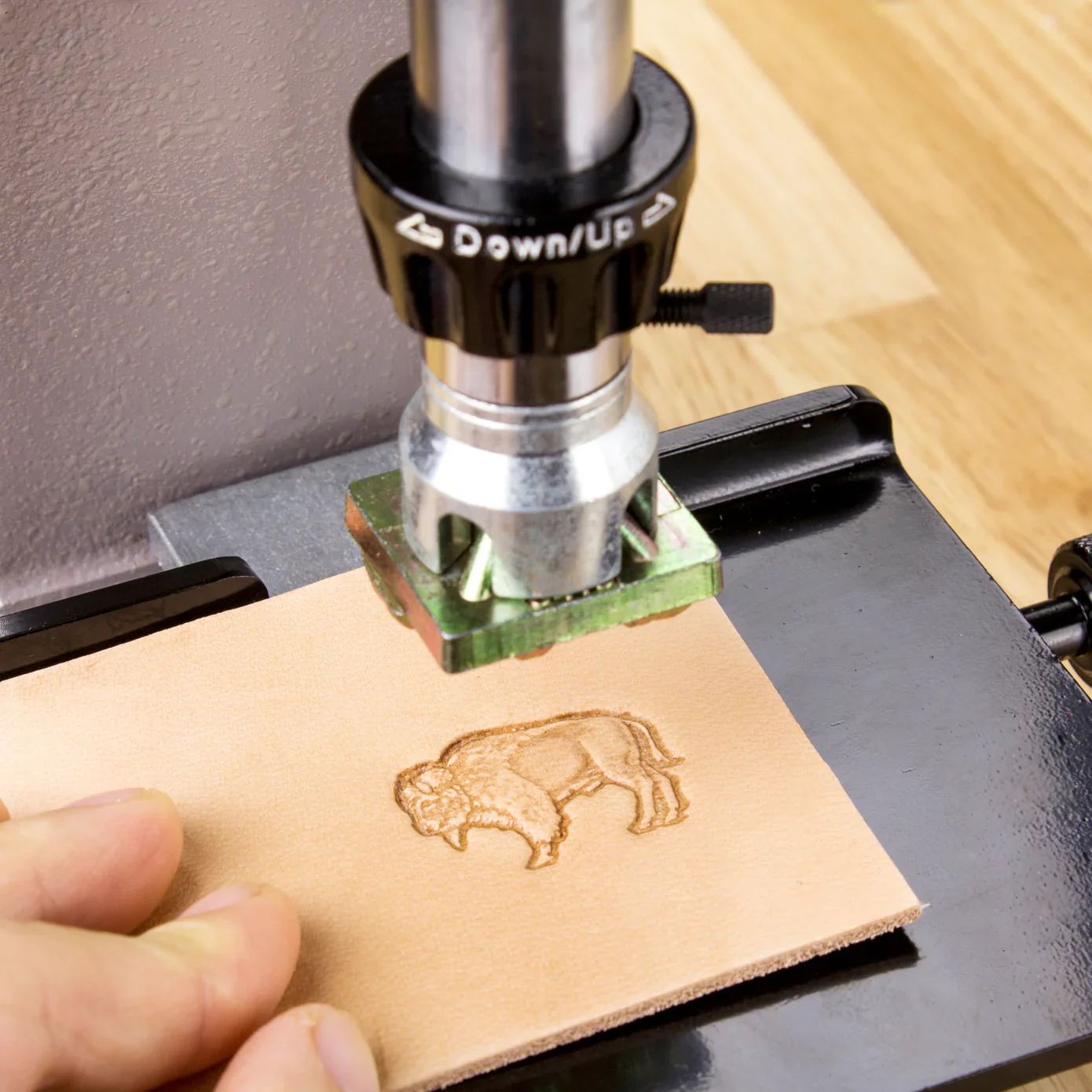 CRAFTPLUS Leather Hand Press - Image 3