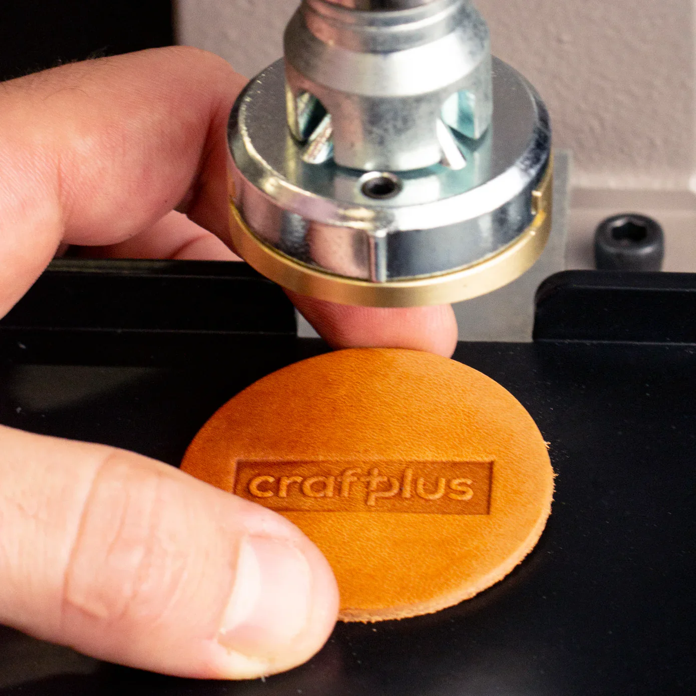 CRAFTPLUS Leather Hand Press - Image 6