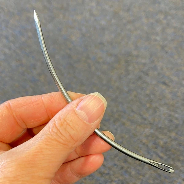 JOHN JAMES Curved Spring Needle
