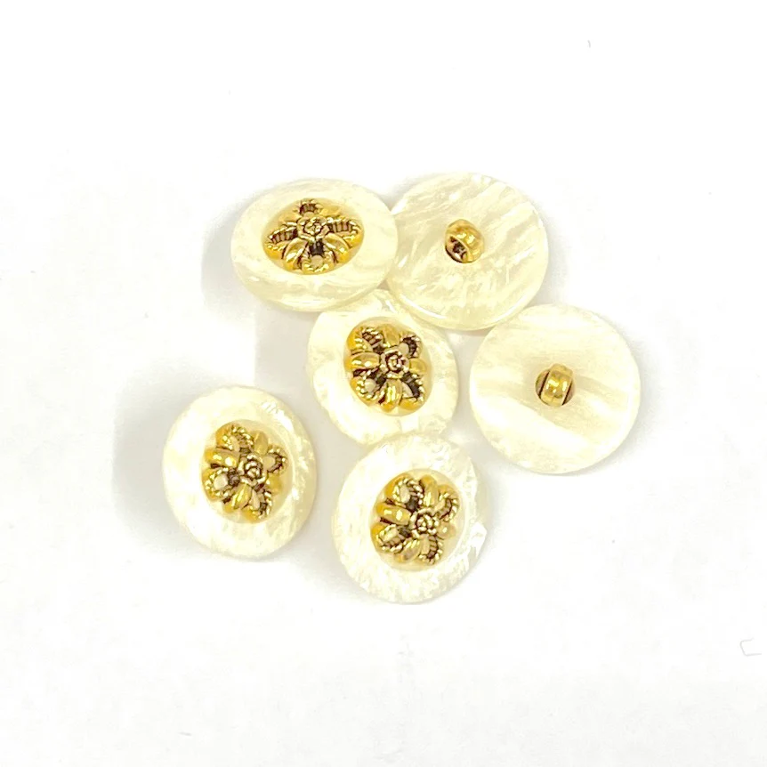 SULLIVANS Button Shanked White/Gold