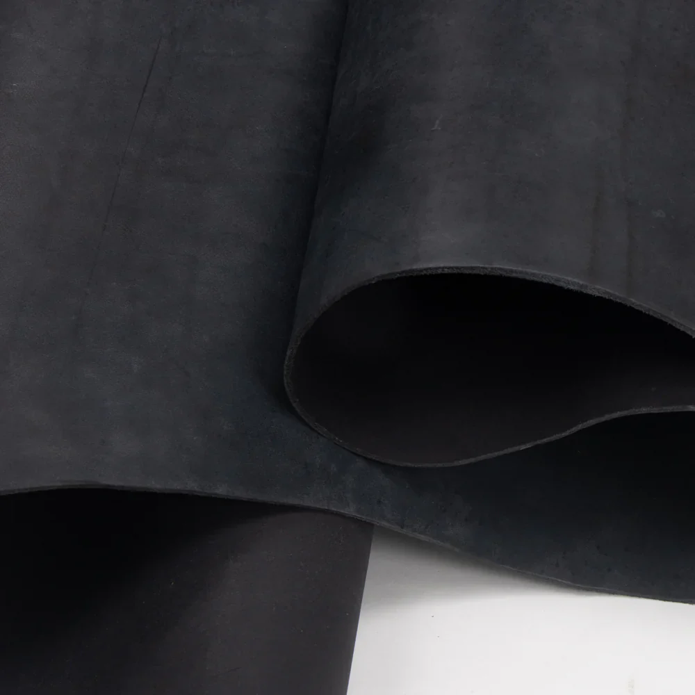 LEATHER Veg Tanned / Third Side - Image 9