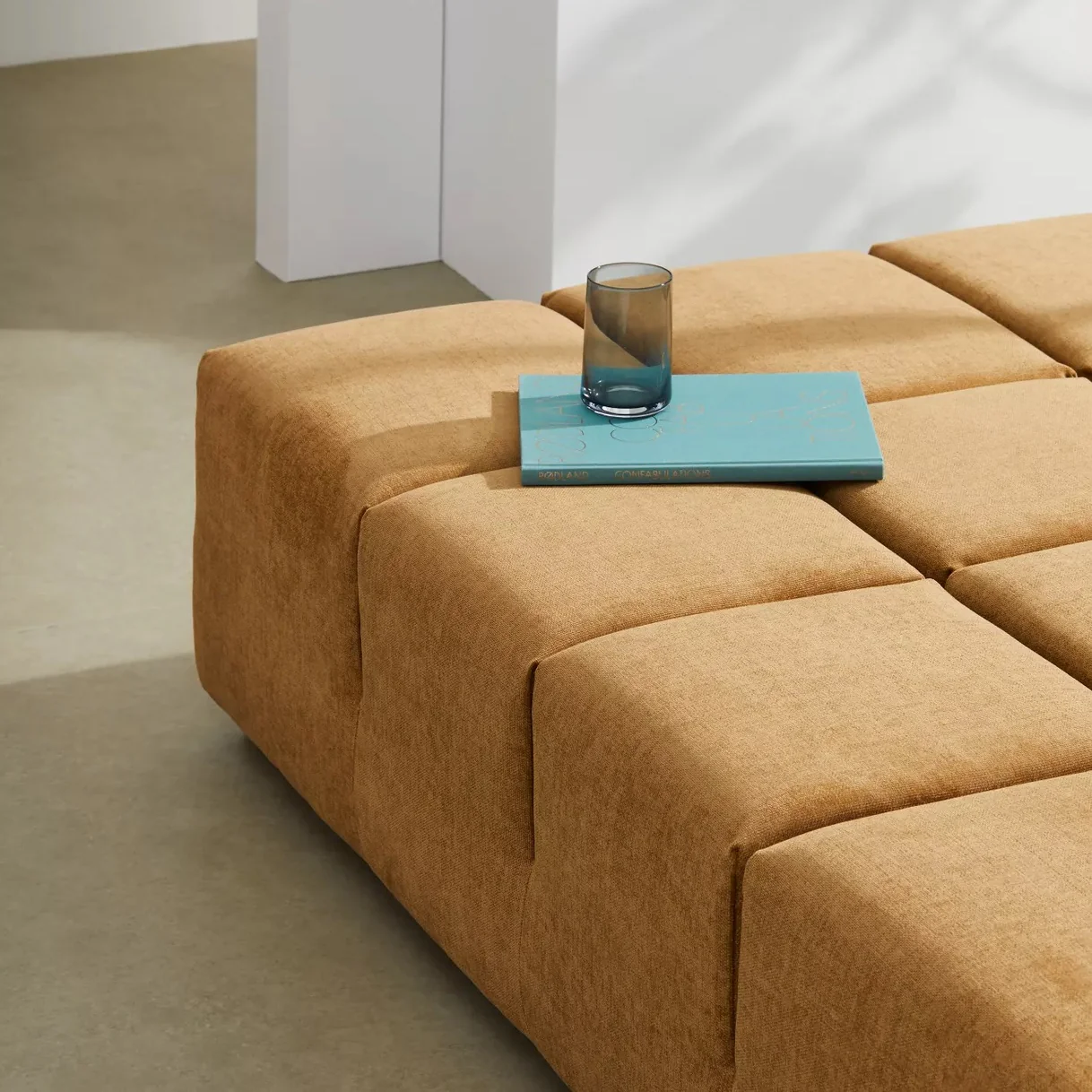 Warwick Fabric Colson (Tritan)