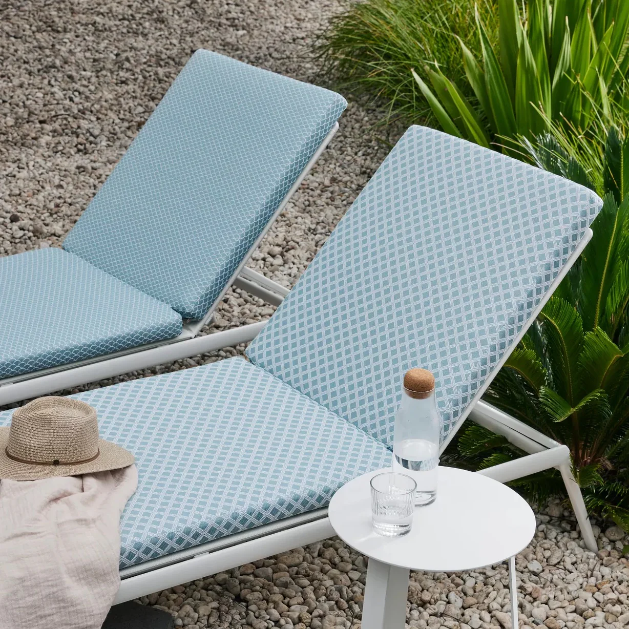 Warwick Fabric Palo (Outdoor)